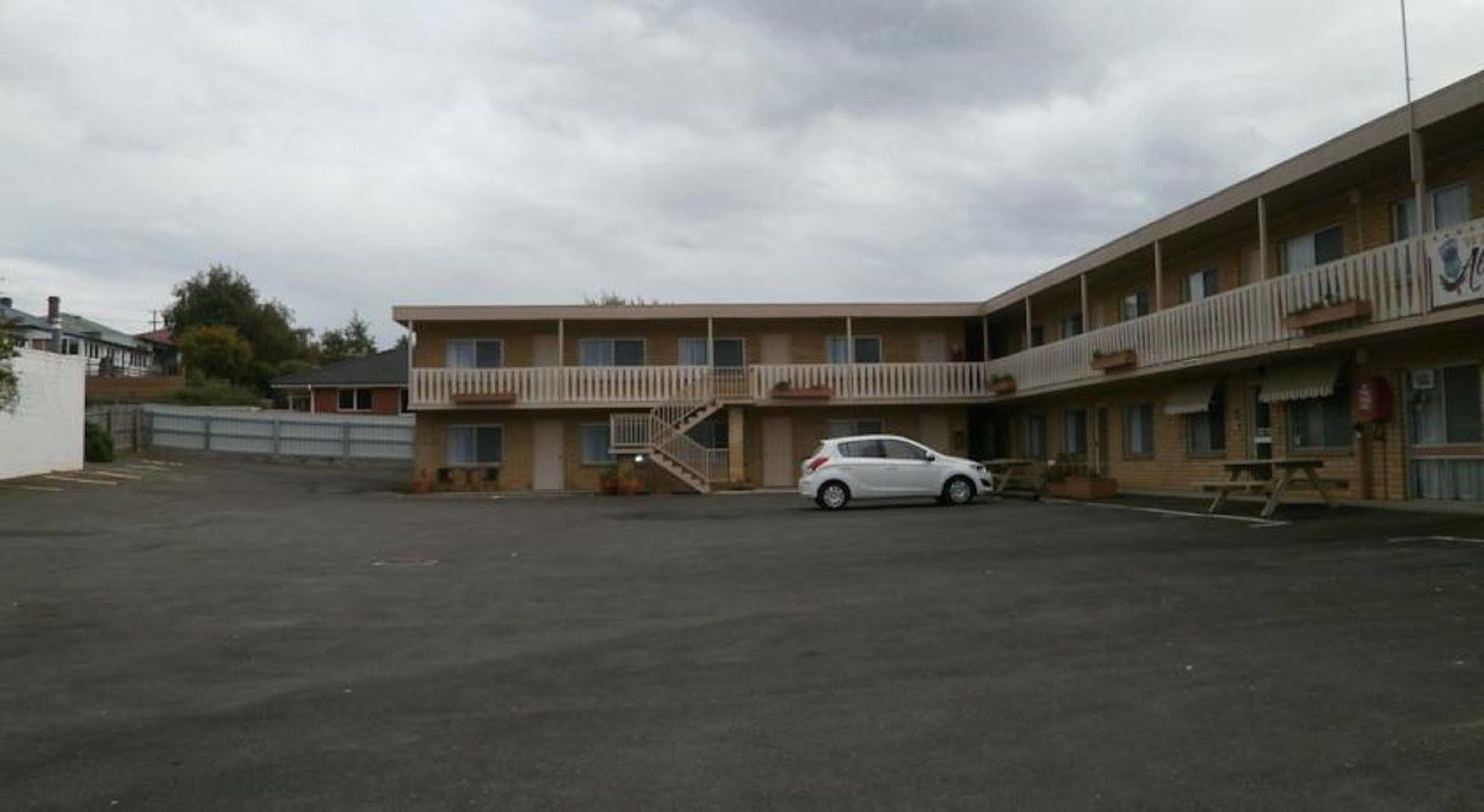Aberdeen Court Apartments Лонсестон Экстерьер фото